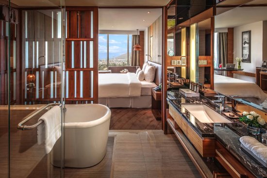 Khách sạn chuyên phòng Suite có bồn tắm nước nóng tai Vũng Tàu - Tripadvisor