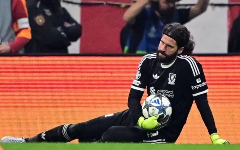 Alisson Becker là hình mẫu thủ môn hiện đại