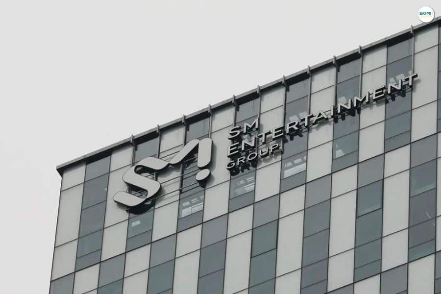 SM ENTERTAINMENT